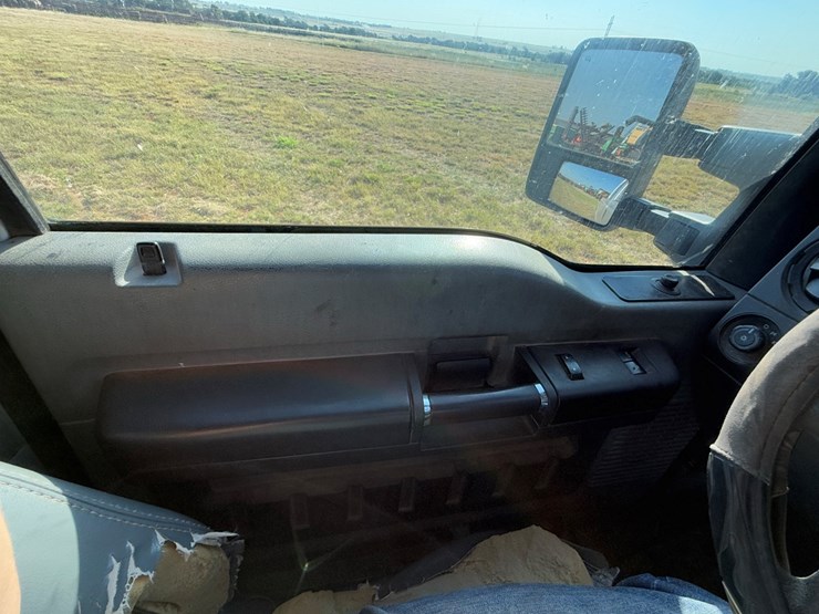 2011-ford-f250-image-22