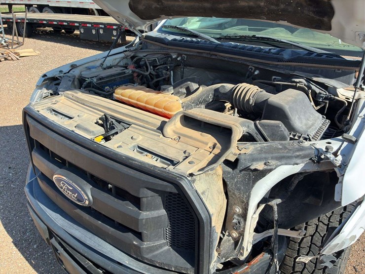 2015-ford-f150-lariat-image-11