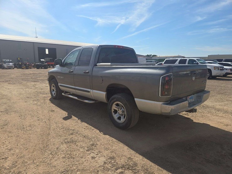 2005-dodge-ram-1500-image-4