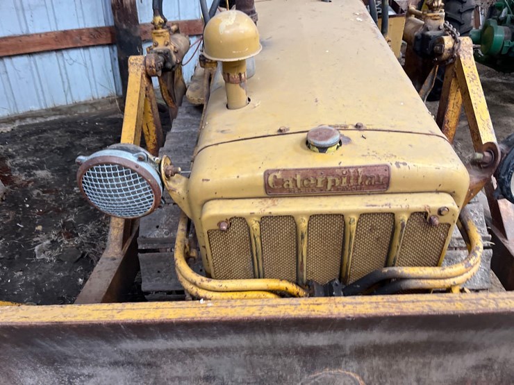 caterpillar-d2-image-29