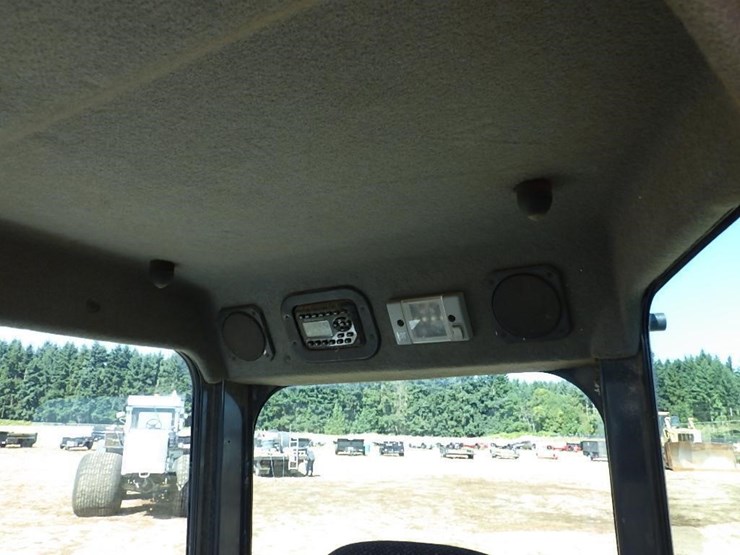 2012-bobcat-e50-image-34