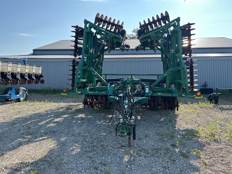great-plains-4000-image-2