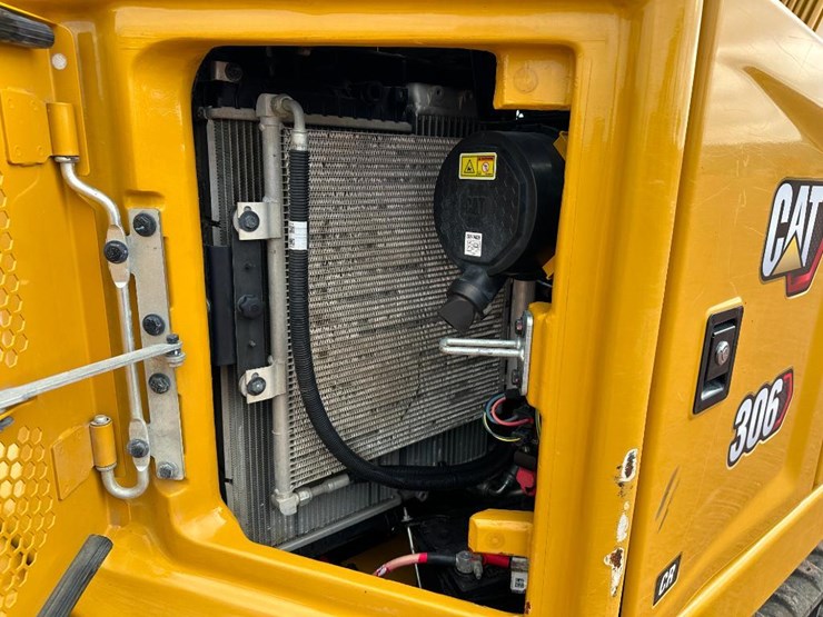 2020-caterpillar-306-cr-image-42