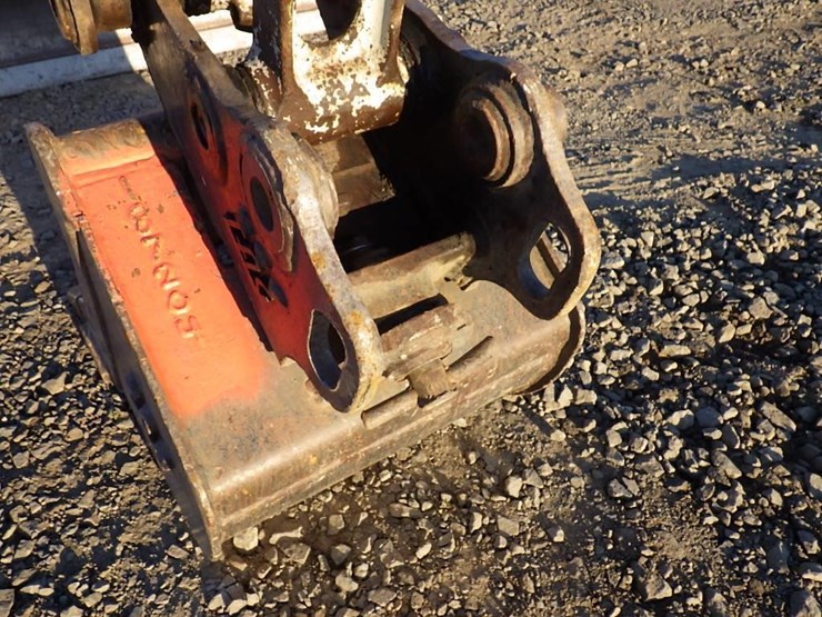 2019-takeuchi-tb230-image-9