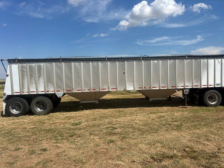 merritt-grain-trailer-image-16