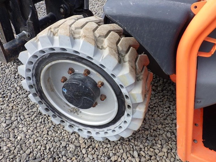 2017-jlg-g5-18a-image-31