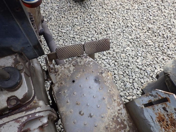 massey-ferguson-255-image-24
