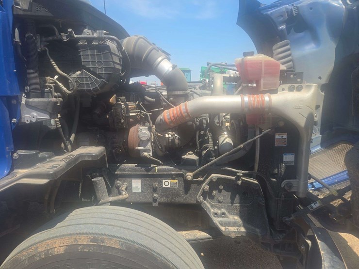 2016-kenworth-t680-image-23