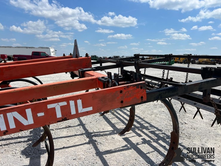 allis-chalmers-1500-image-11