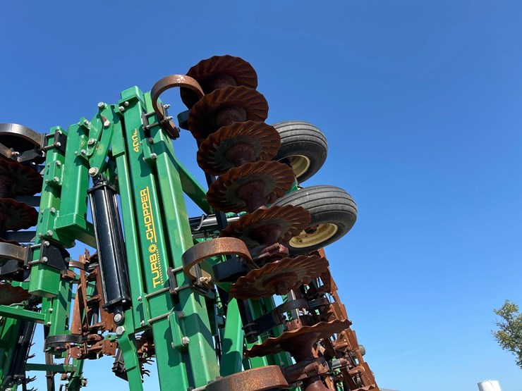 great-plains-4000-image-9