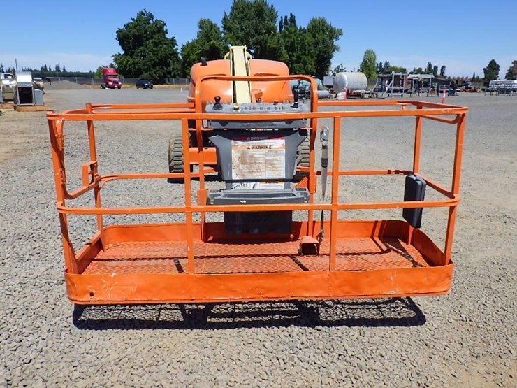 2009-jlg-400s-image-11