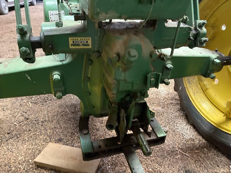 john-deere-b-image-7