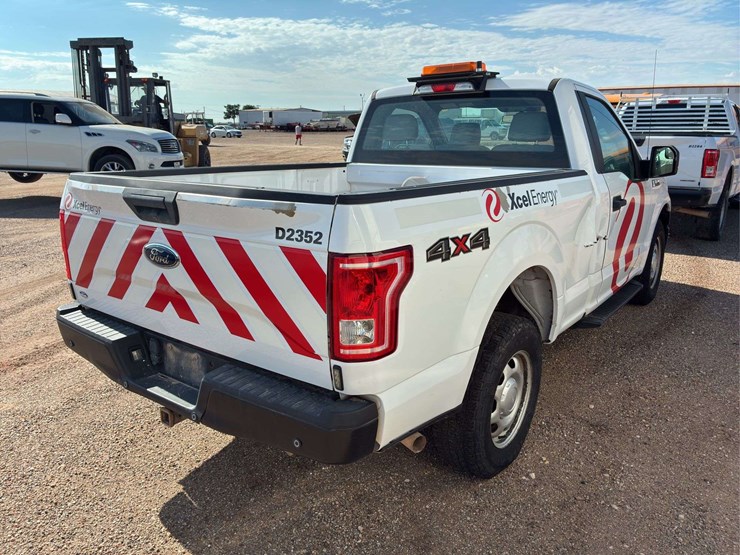 2017-ford-f150-xl-image-4