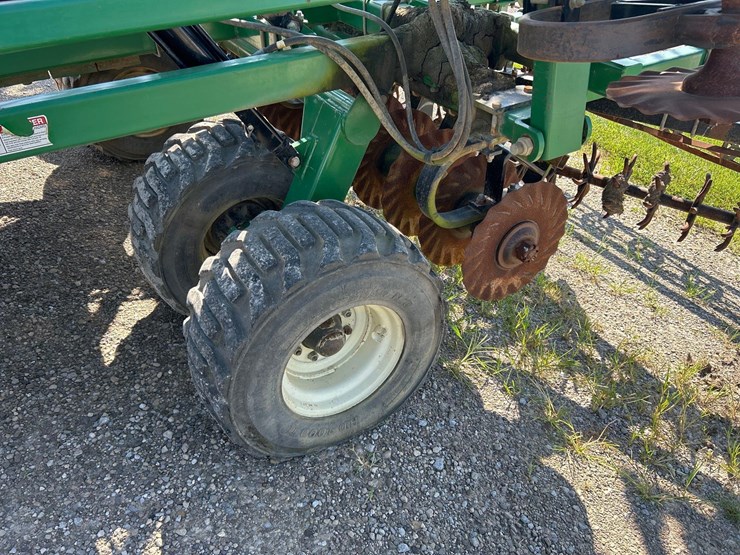 great-plains-4000-image-12