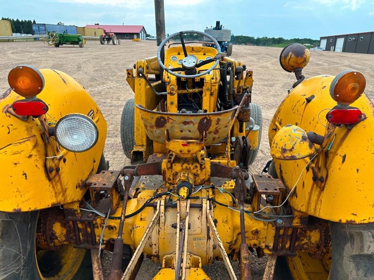 massey-ferguson-30-image-22