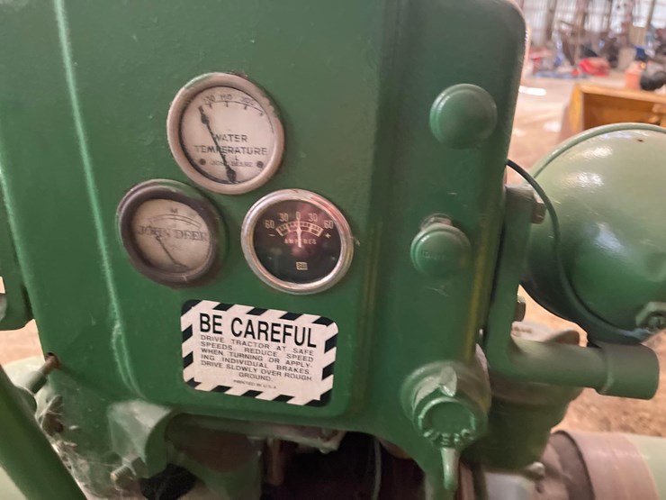 john-deere-b-image-9
