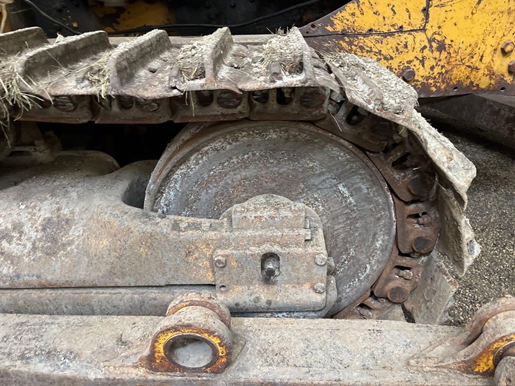 caterpillar-d8-image-21