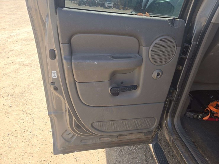 2005-dodge-ram-1500-image-9