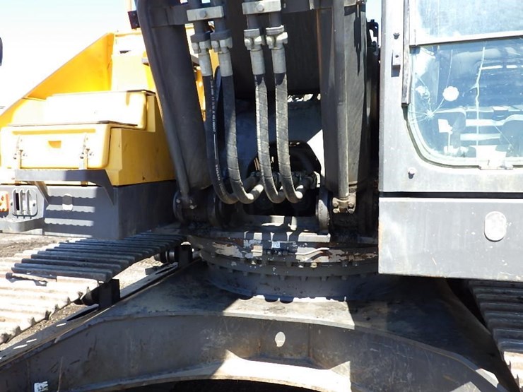 2020-volvo-ec350el-image-8