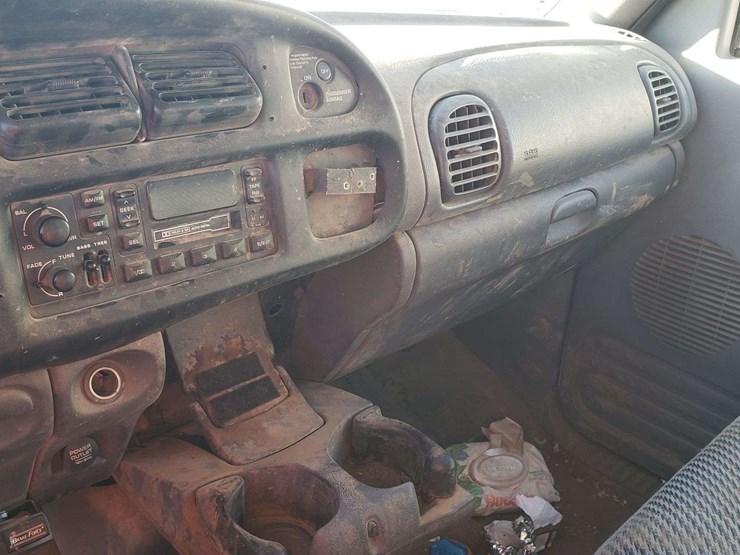 2001-dodge-ram-1500-image-10