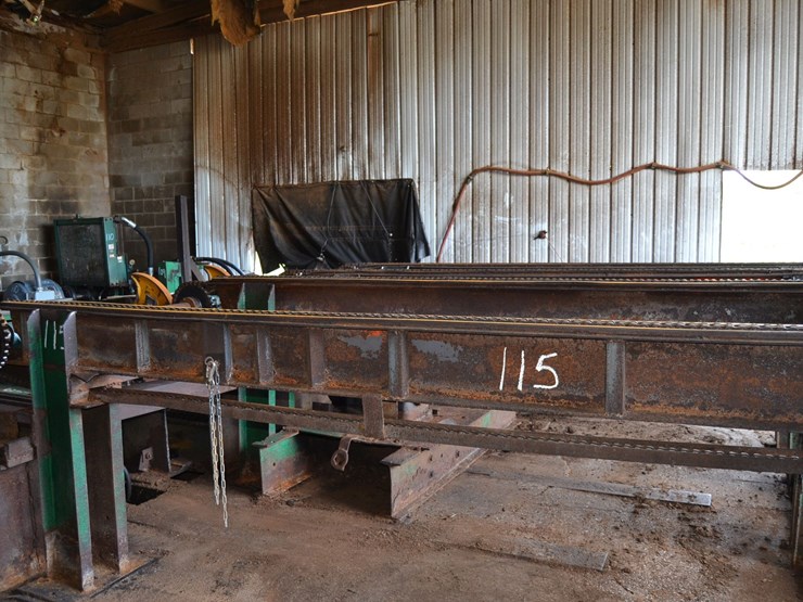 22'-4-strand-log-deck-w/-nose-skids-w/-stop-&-loader-w/-drive-image-1