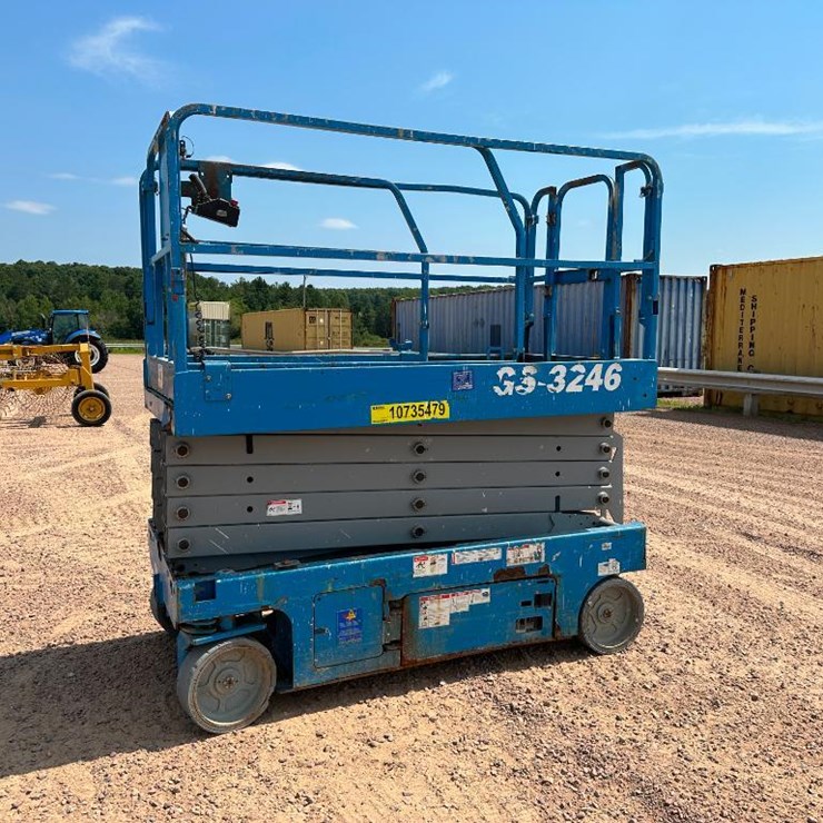 2018 GENIE GS3246