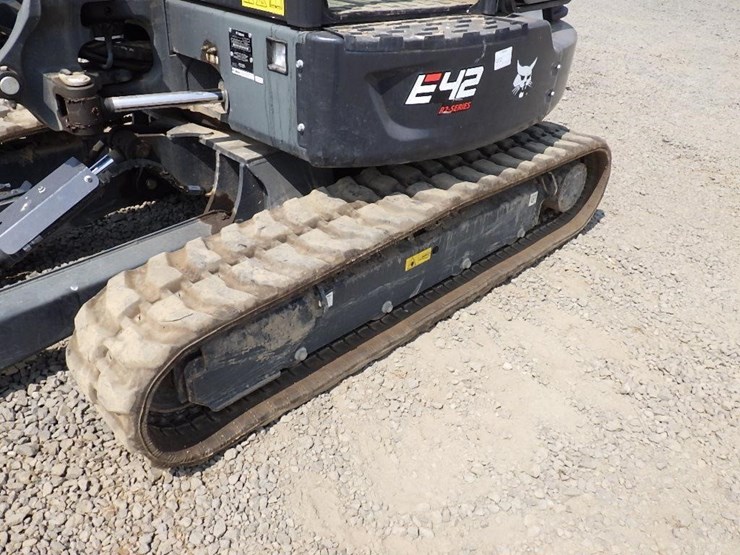 2022-bobcat-e42-image-41