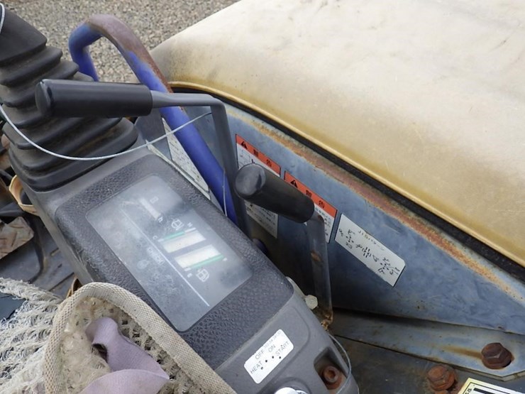 komatsu-pc35mr-1-image-24