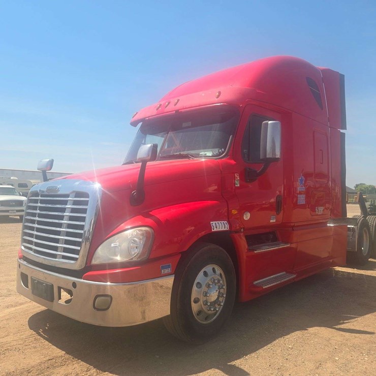 2014 FREIGHTLINER CASCADIA 125