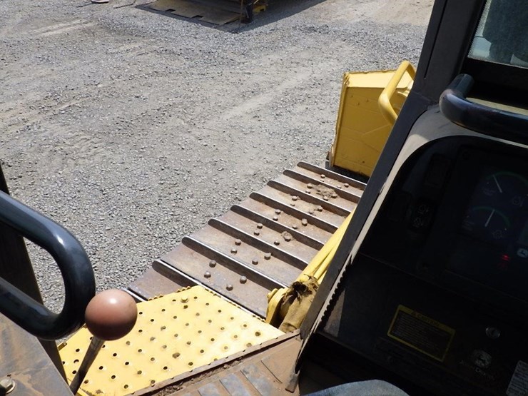 deere-750j-lt-image-37