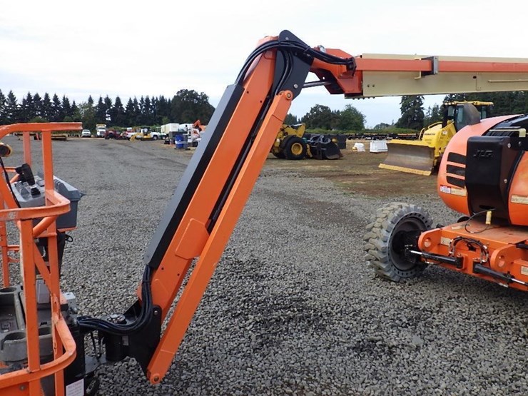 2017-jlg-600ajn-image-10