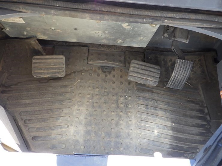 takeuchi-tl12r2-image-15