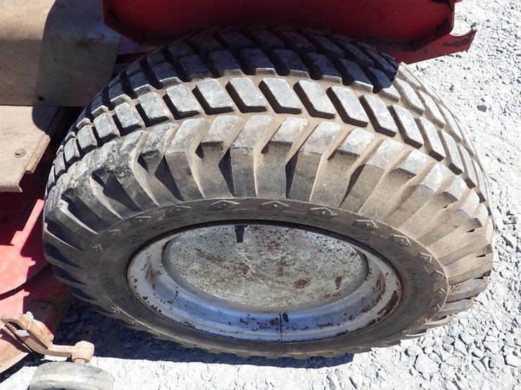 massey-ferguson-10-image-14