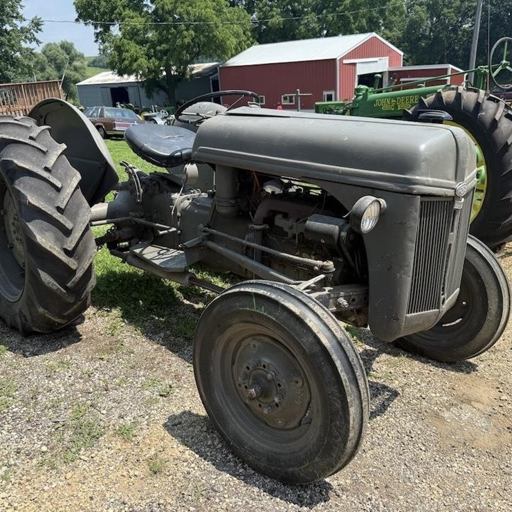 FORD 8N