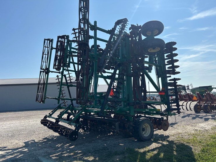 great-plains-4000-image-3