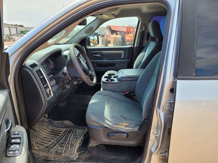 2014-ram-2500-slt-image-8