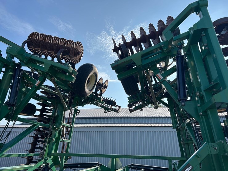 great-plains-4000-image-10