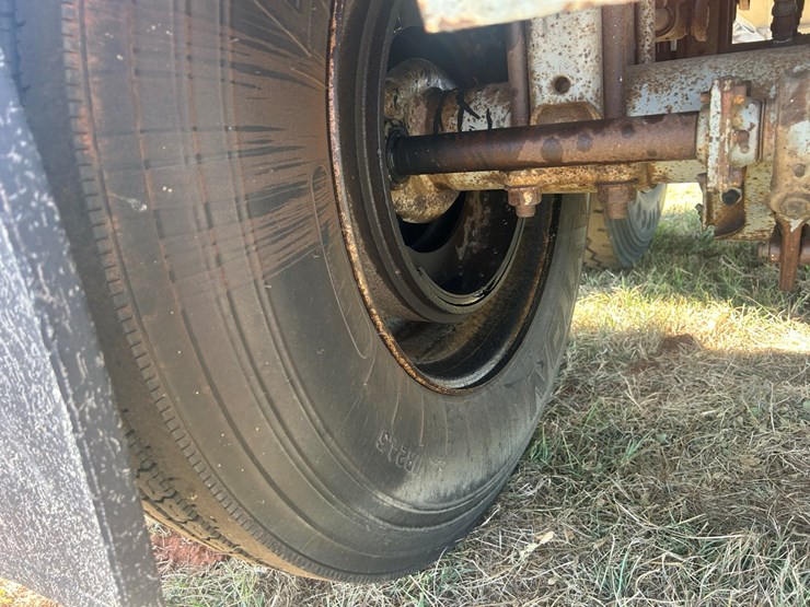 merritt-grain-trailer-image-7