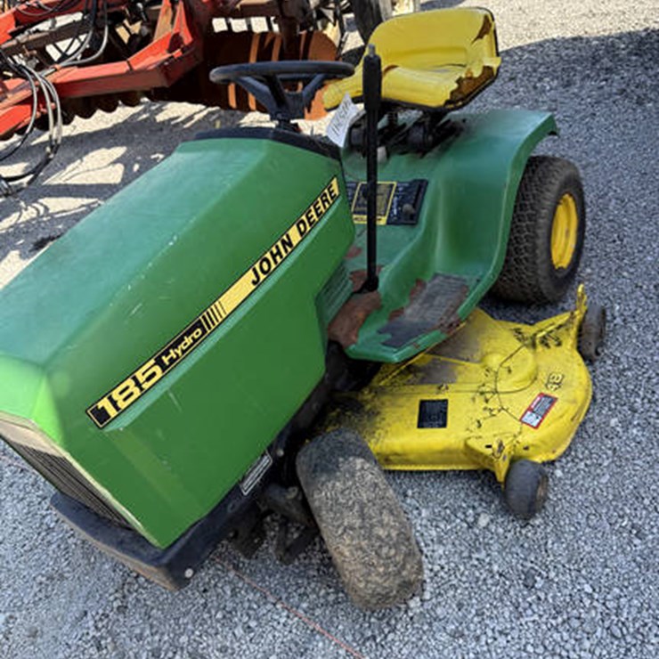 JOHN DEERE 185