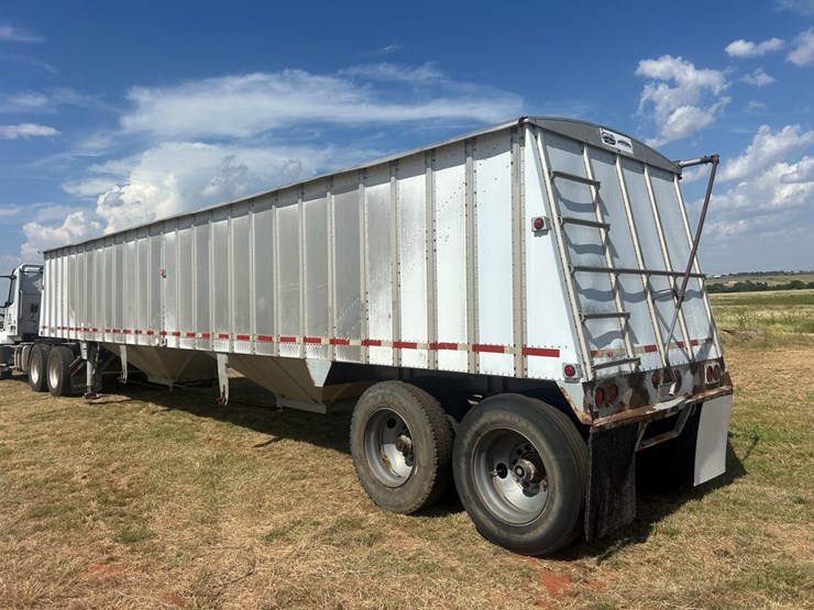 merritt-grain-trailer-image-3