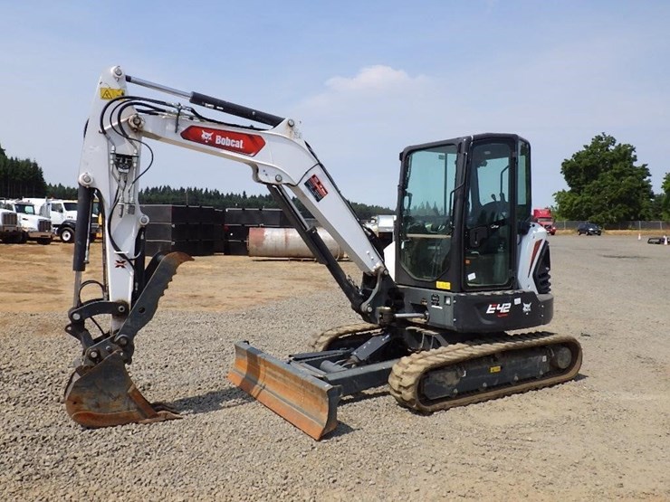 2022-bobcat-e42-image-1