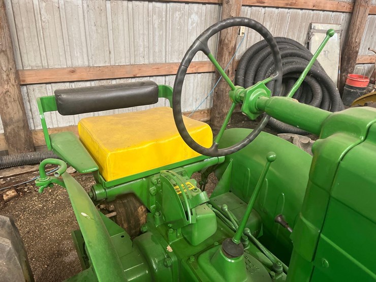 john-deere-m-image-14