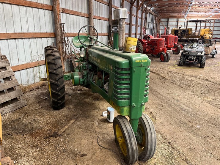 john-deere-b-image-2