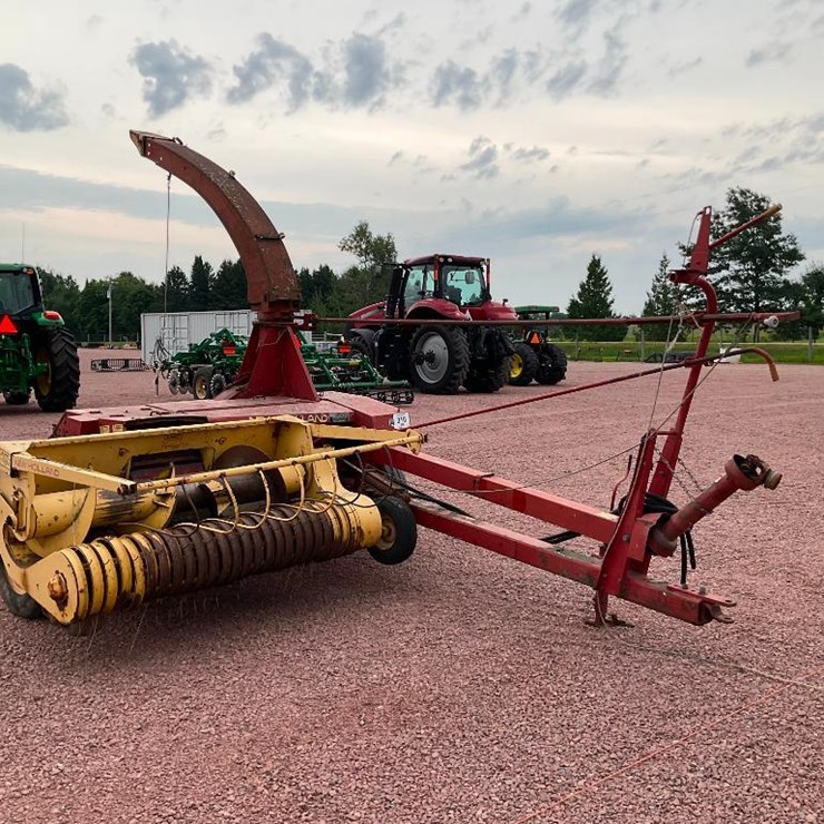 NEW HOLLAND 782