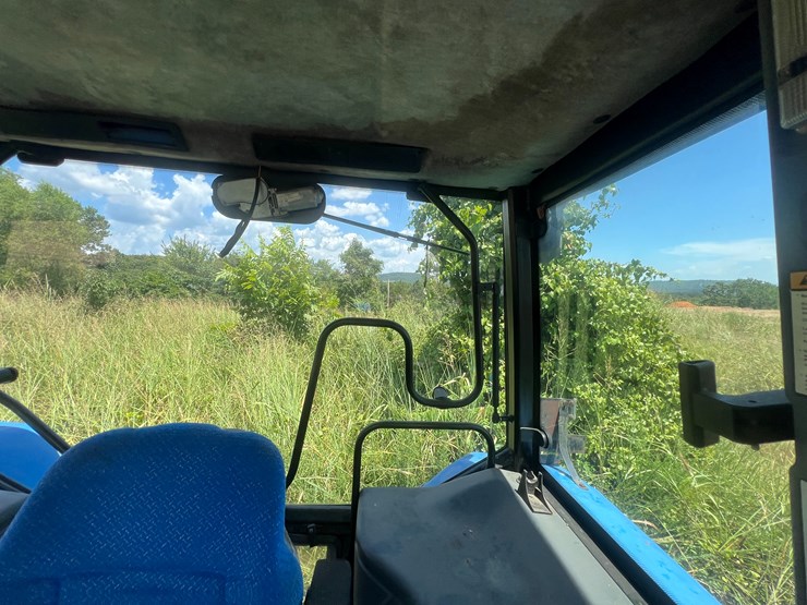 new-holland-tl100a-image-24