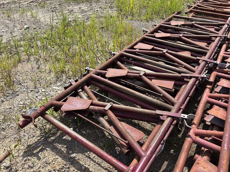 pallet-of-(3)-cattle-headlocks-image-2