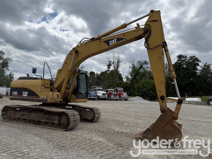 2004-caterpillar-318c-image-7
