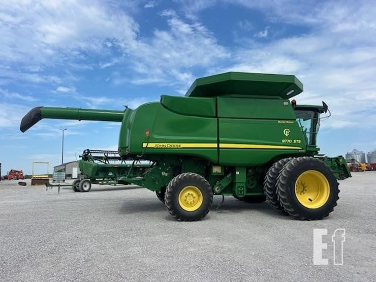 2011-john-deere-9770-sts-image-4