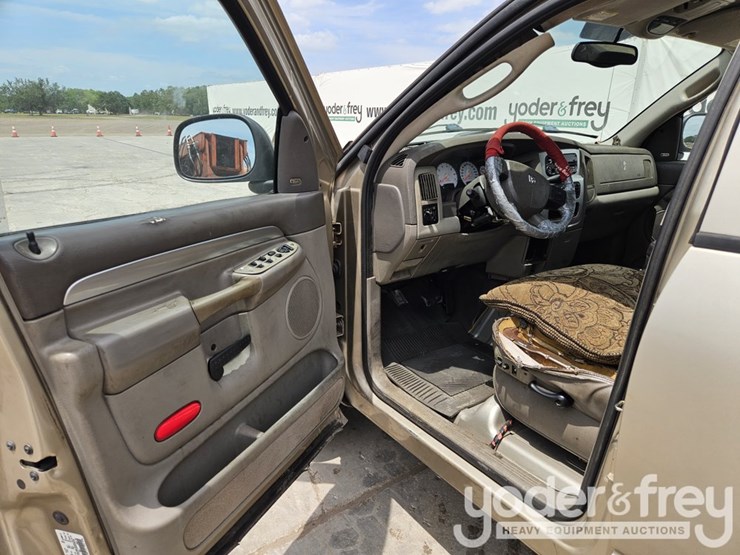 2004-dodge-ram-1500-image-23