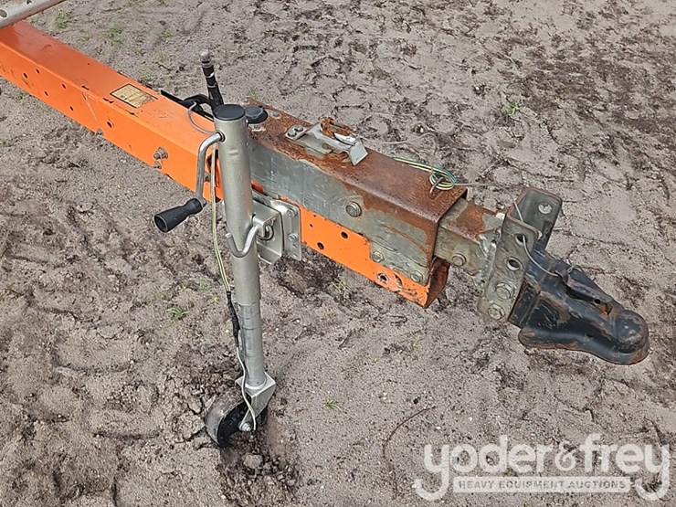 2018-jlg-t500j-image-29
